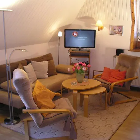 Haus Mit Lilie Und Rose Apartment Westerdeichstrich Exterior photo