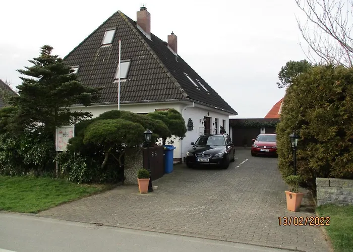 Haus Mit Lilie Und Rose